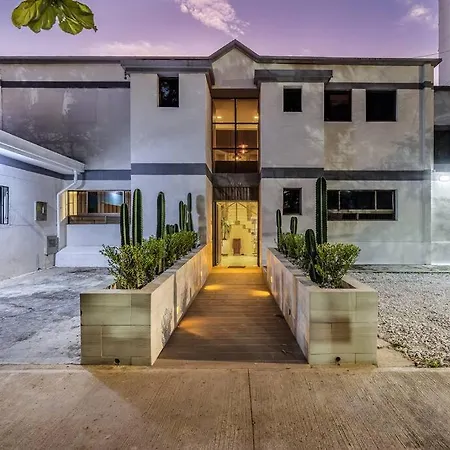 White House Poblado Villa